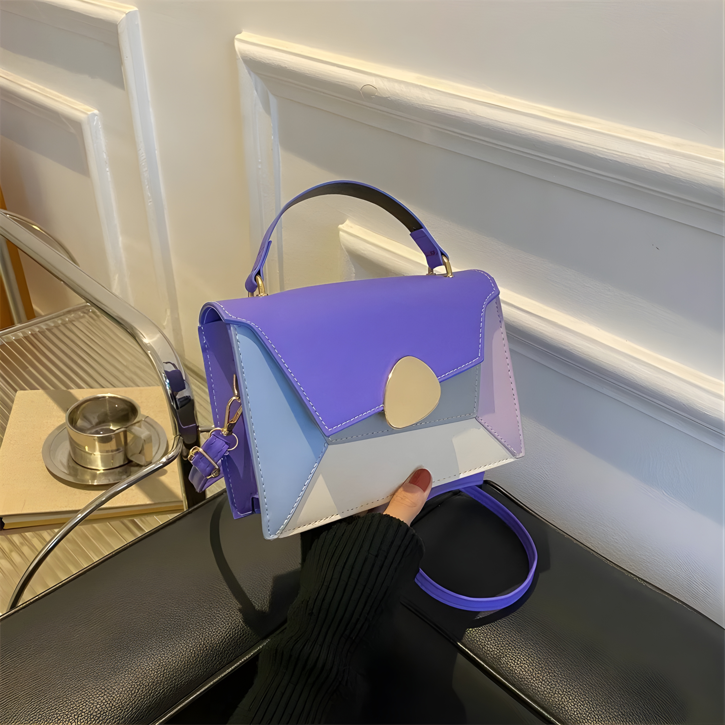 Cosmo Chic Mini Case